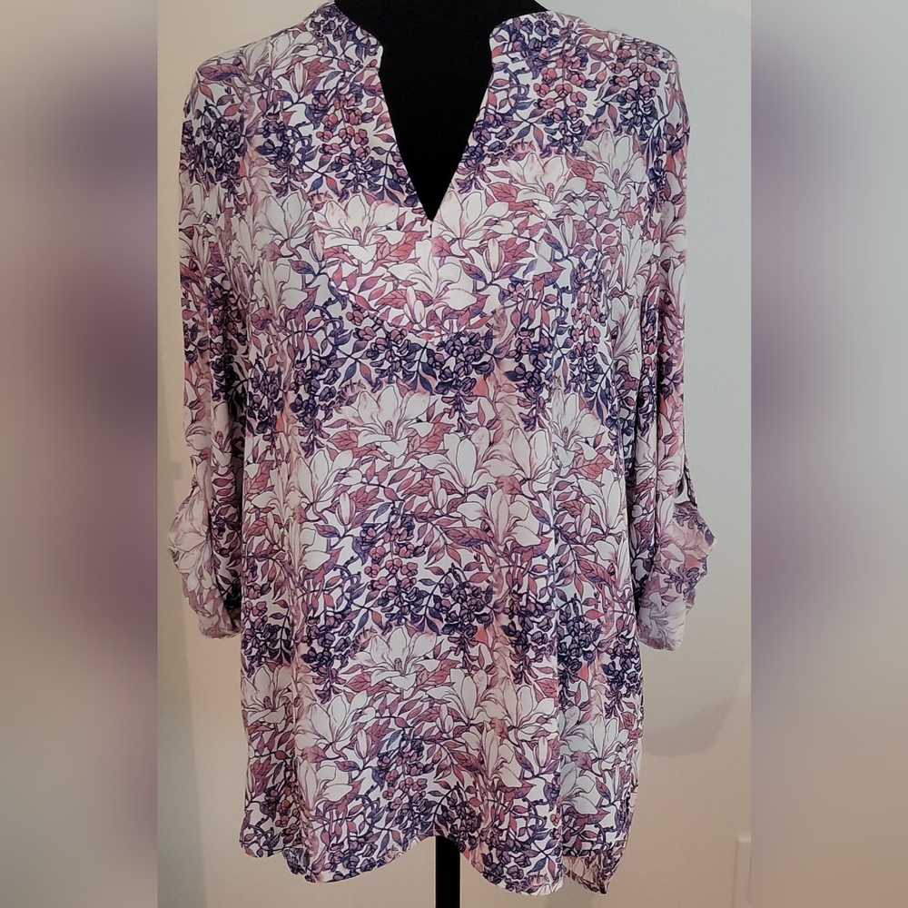 Ivanka Trump Floral Blouse Women's Shear Pink Sz M V-neck Polyester